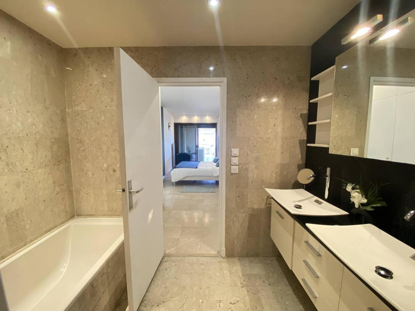 Appartement Croisette - 3 Pieces Gray D'albion